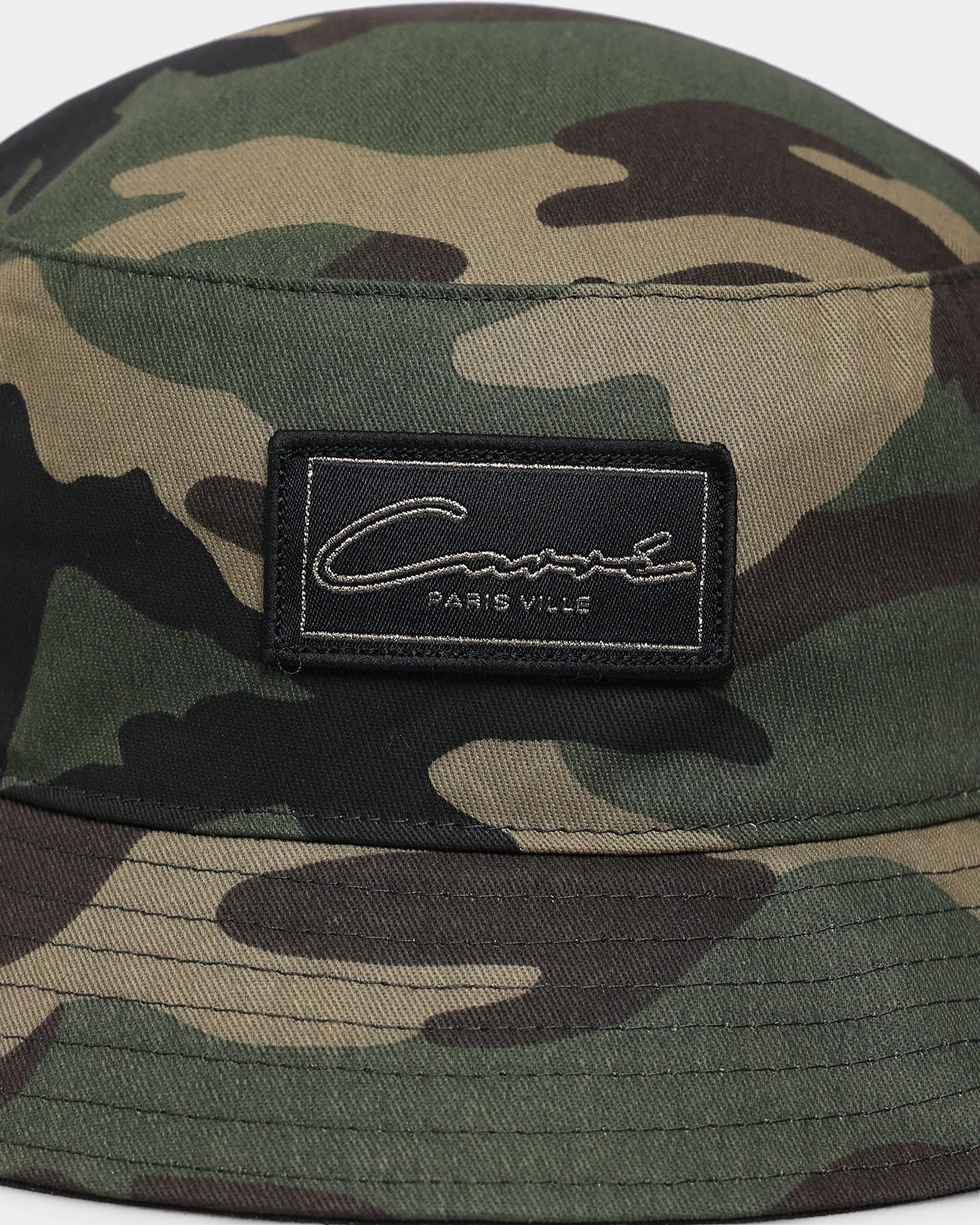 CARRÉ Script Patch Bucket Hat Camo