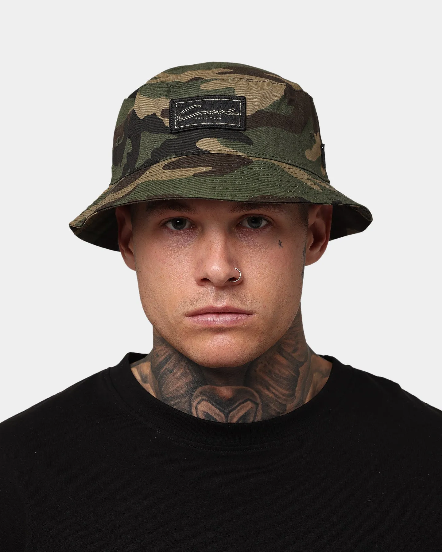 CARRÉ Script Patch Bucket Hat Camo