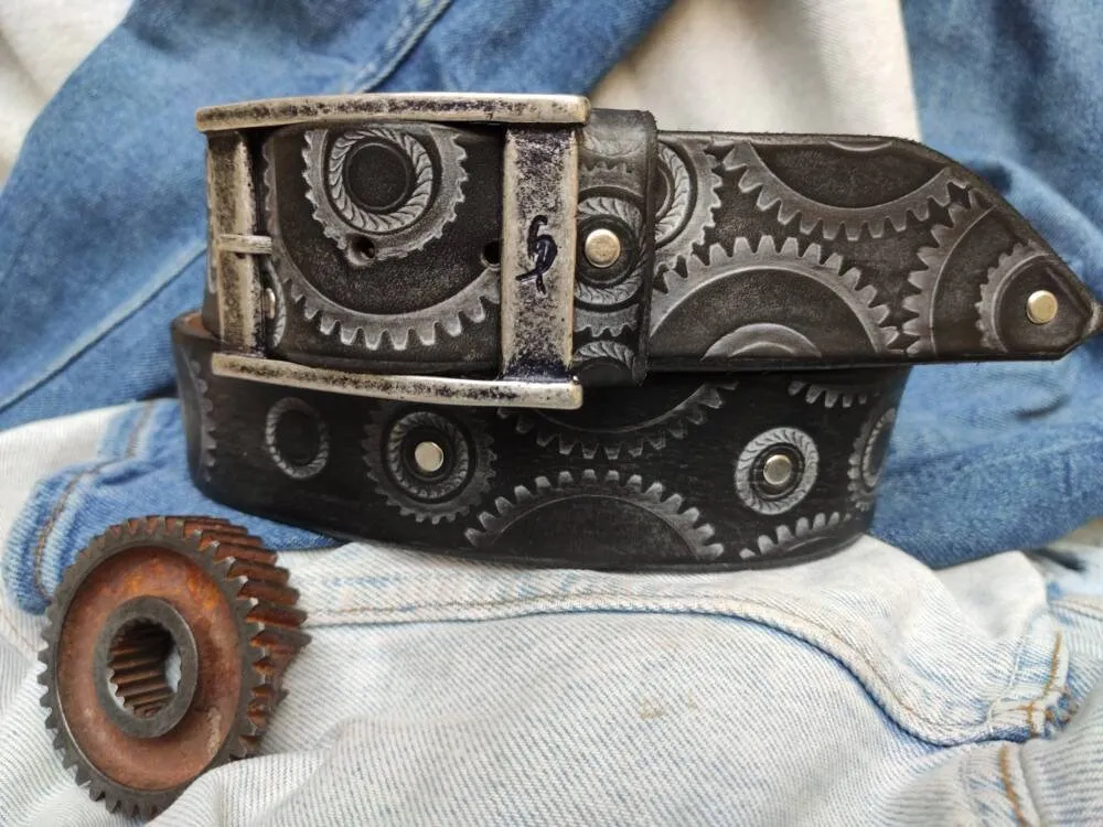 Personalized  Brown Leather Belt for Bikers - Perfect Gift for Boyfriend or Husband - Customize with Initials - Durable and Stylish