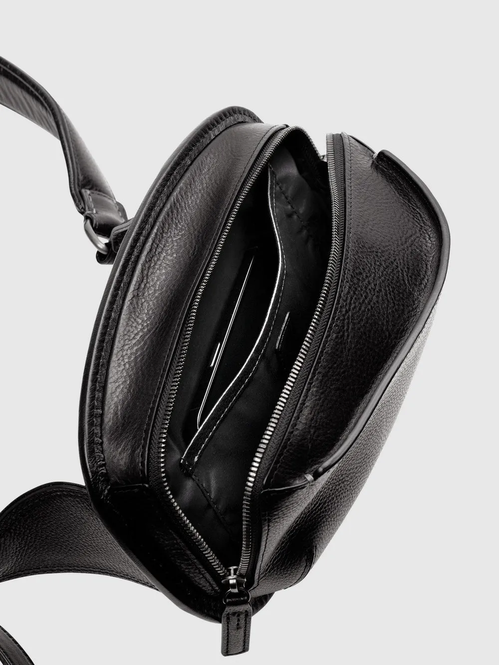 TSUCHIYA Legacy Crossbody